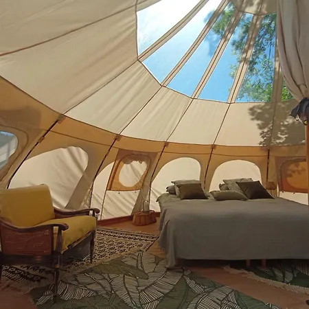 Eco Ceiba Lüks kamp alanı *